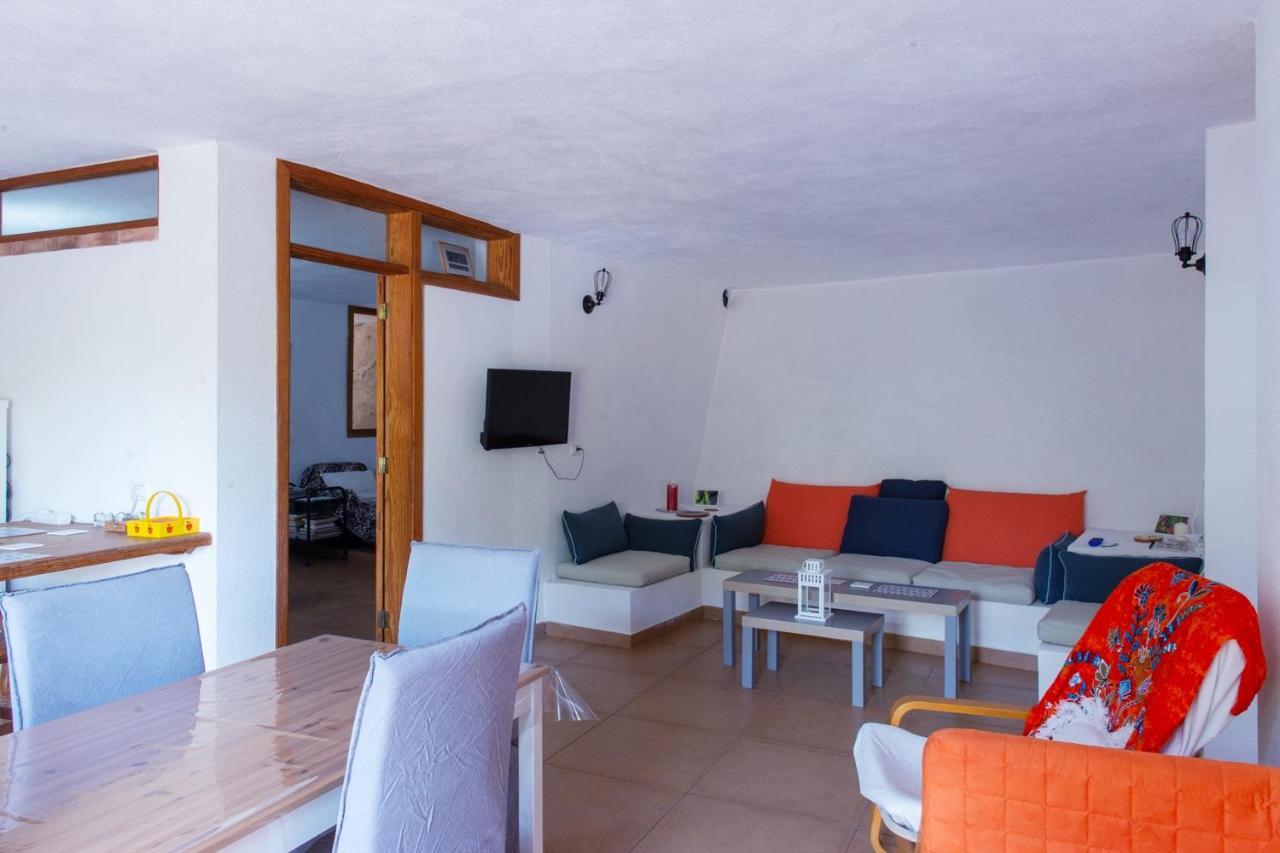 Apartments On An Organic Farm By The Coast, Frontera Exterior photo